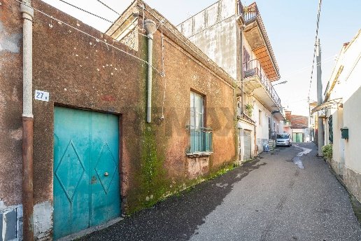 casa indipendente in vendita a San Giovanni la Punta