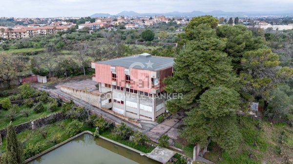 ufficio in vendita a San Giovanni la Punta