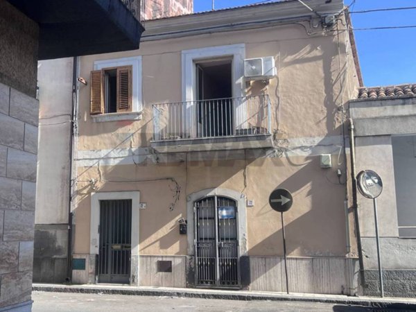 casa indipendente in vendita a San Giovanni la Punta