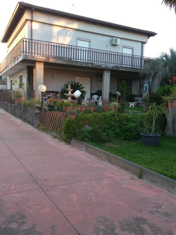 casa indipendente in vendita a San Giovanni la Punta