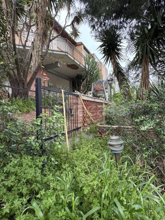casa indipendente in vendita a San Giovanni la Punta