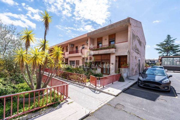 casa indipendente in vendita a San Giovanni la Punta