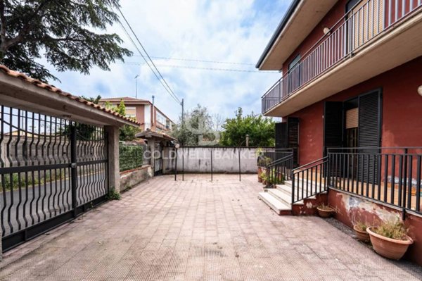 casa indipendente in vendita a San Giovanni la Punta