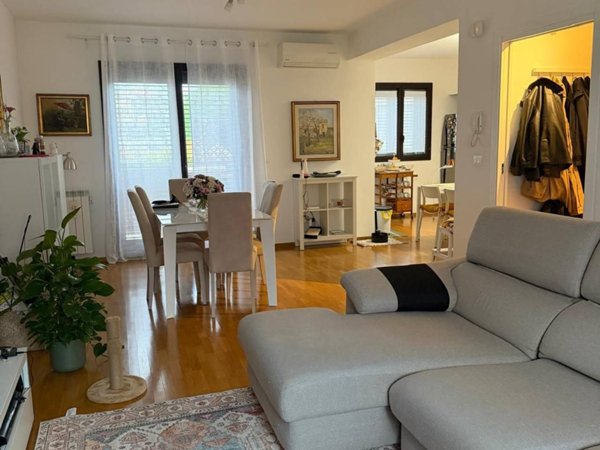 casa indipendente in vendita a San Giovanni la Punta