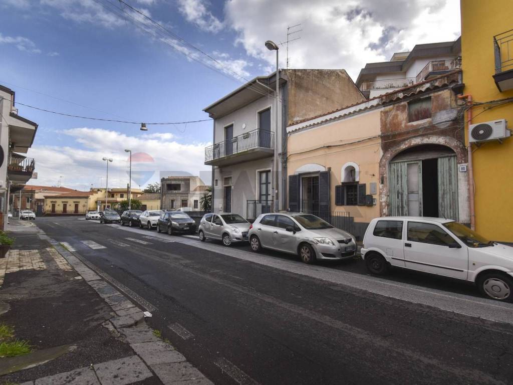 casa indipendente in vendita a San Giovanni la Punta