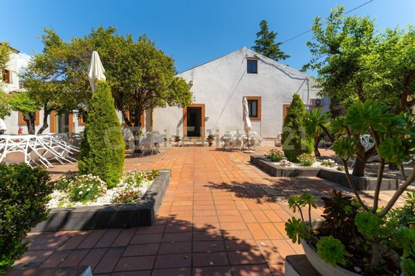 casa indipendente in vendita a San Giovanni la Punta