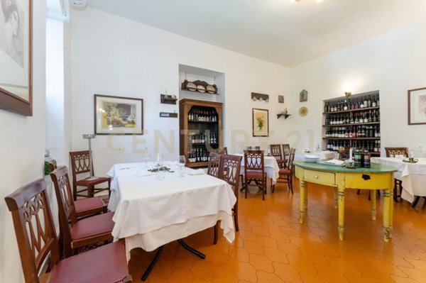quadrivano in vendita a San Giovanni la Punta