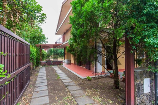 casa indipendente in vendita a San Giovanni la Punta