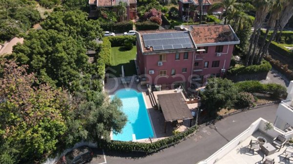 casa indipendente in vendita a San Giovanni la Punta in zona Trappeto