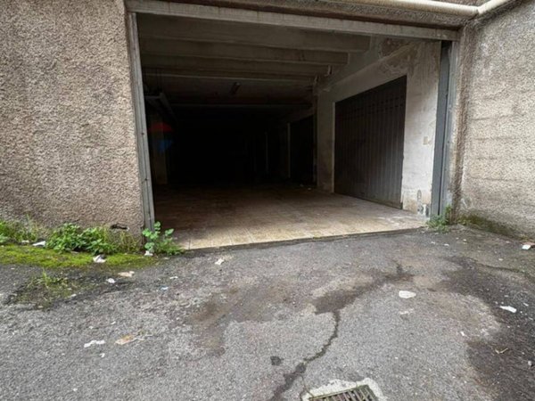 box auto in vendita a San Giovanni la Punta