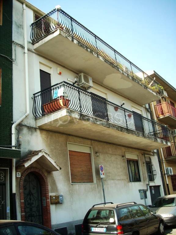 box auto in vendita a San Giovanni la Punta