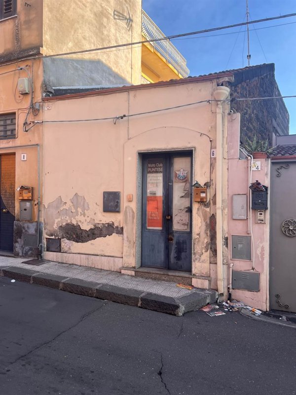 box auto in vendita a San Giovanni la Punta