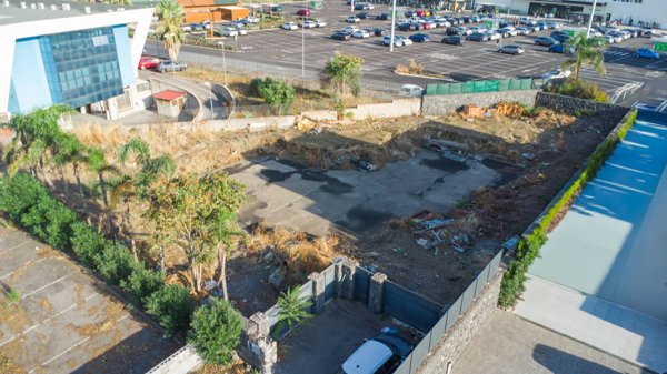 terreno in vendita a San Giovanni la Punta