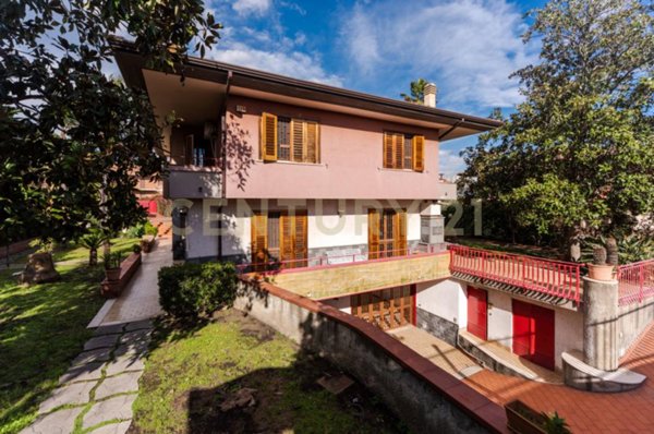 casa indipendente in vendita a San Giovanni la Punta