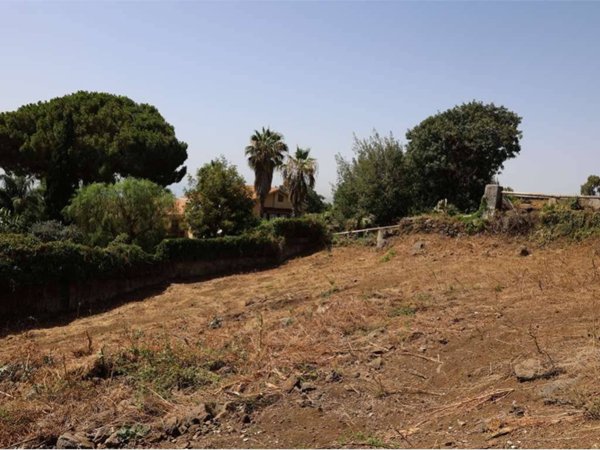 terreno edificabile in vendita a San Gregorio di Catania