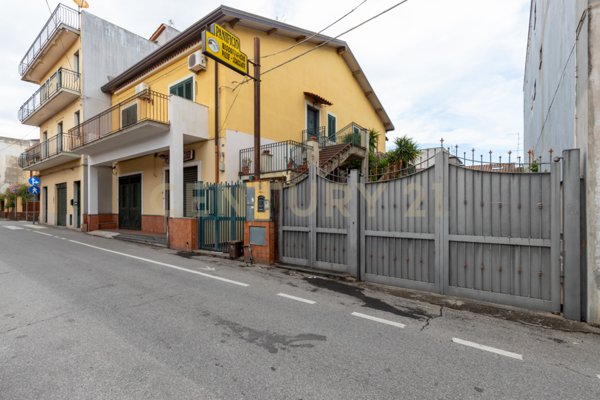 casa indipendente in vendita a San Gregorio di Catania