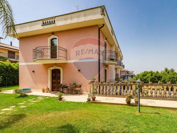 casa indipendente in vendita a San Gregorio di Catania