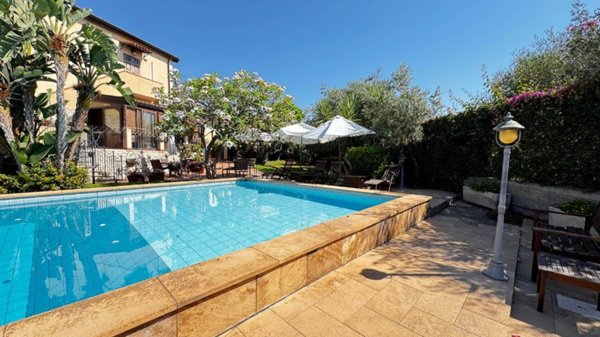 casa indipendente in vendita a San Gregorio di Catania