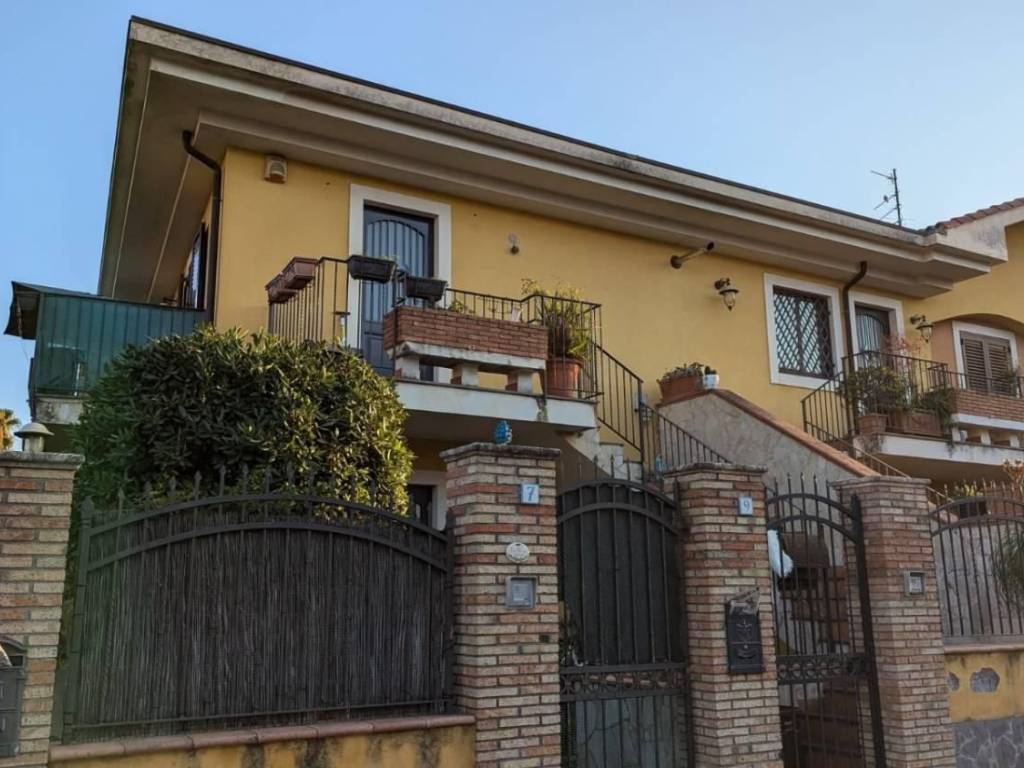 casa indipendente in vendita a San Gregorio di Catania