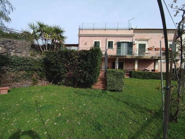 casa indipendente in vendita a San Gregorio di Catania