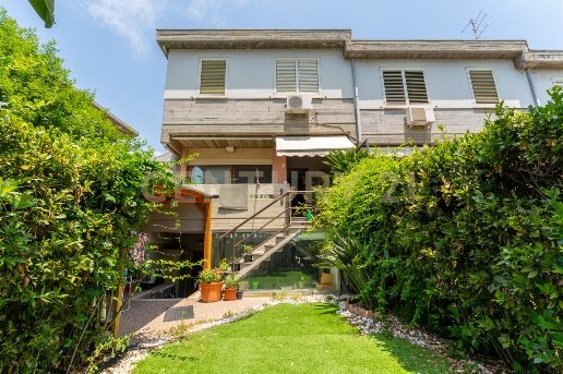 casa indipendente in vendita a San Gregorio di Catania