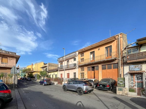 locale commerciale in vendita a San Gregorio di Catania