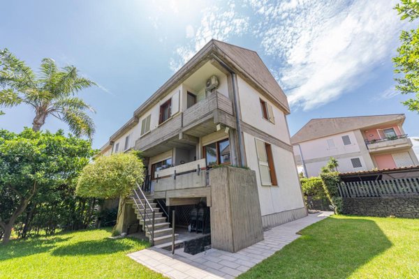 casa indipendente in vendita a San Gregorio di Catania