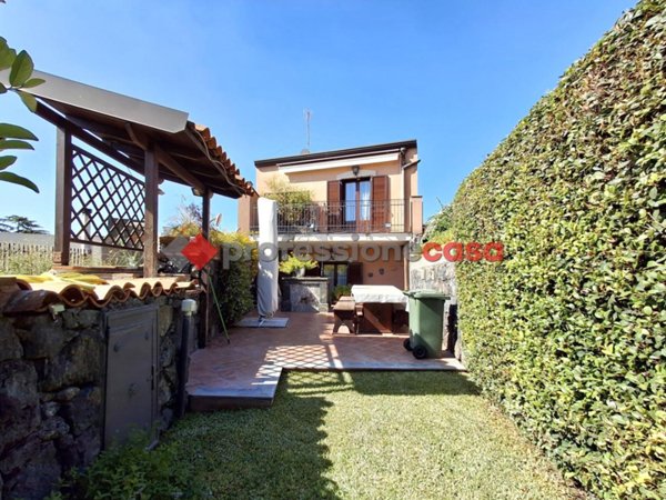 casa indipendente in vendita a San Gregorio di Catania