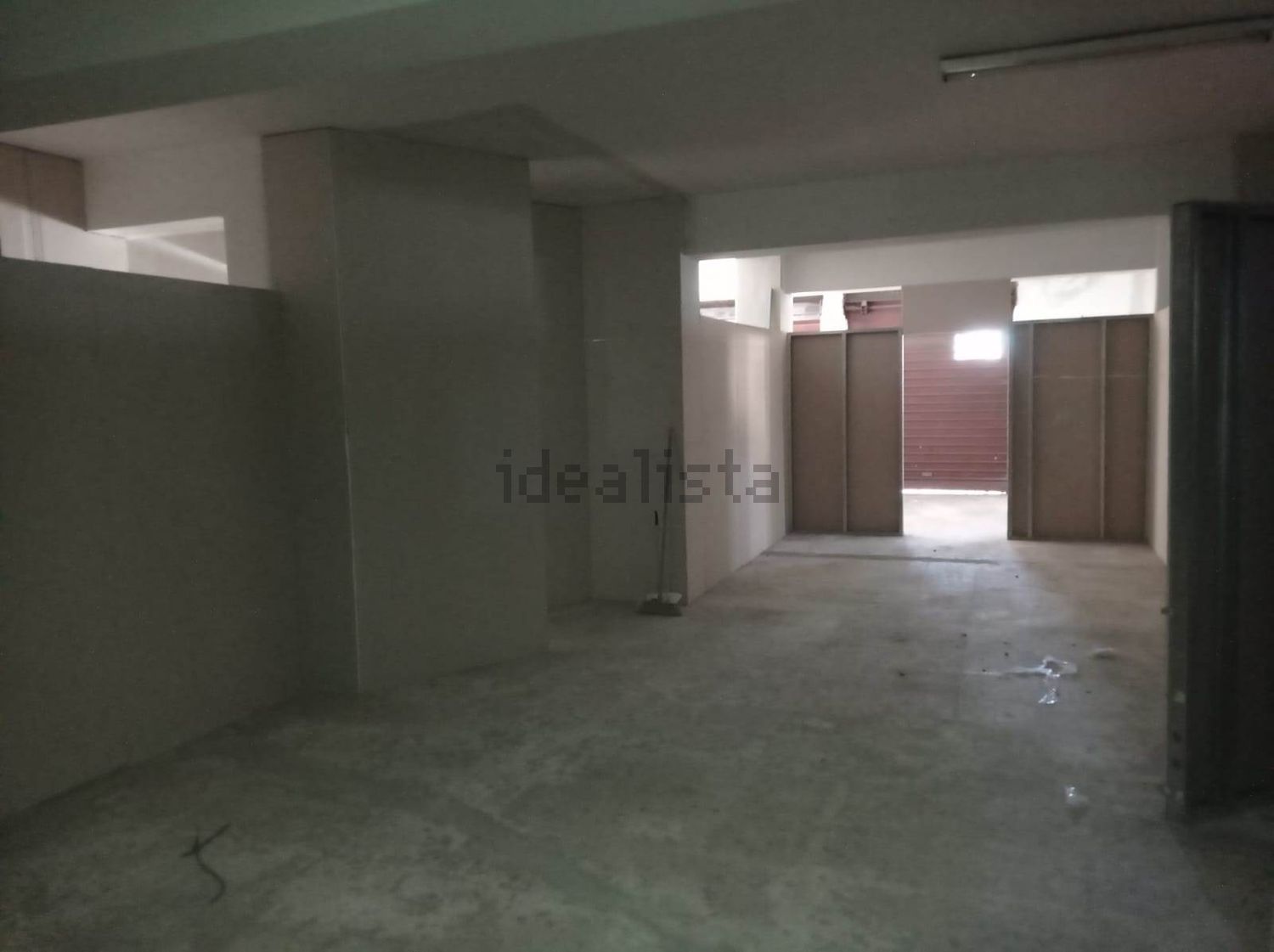 locale di sgombero in vendita a San Gregorio di Catania