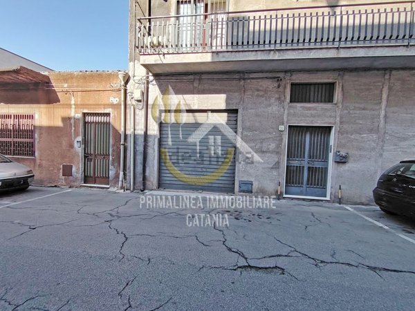 locale di sgombero in vendita a San Gregorio di Catania