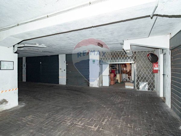 locale di sgombero in vendita a San Gregorio di Catania
