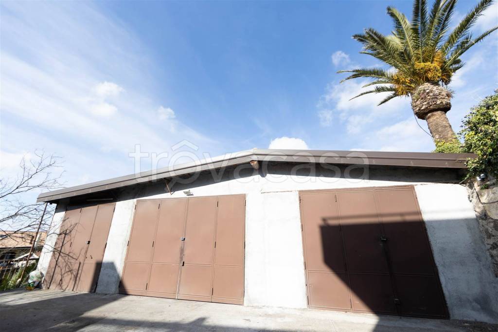 negozio in vendita a San Gregorio di Catania