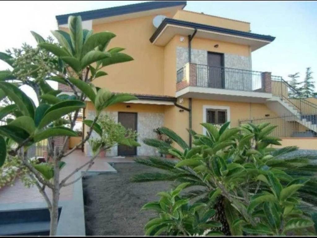 casa indipendente in vendita a San Gregorio di Catania