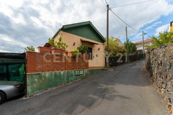 casa indipendente in vendita a San Gregorio di Catania