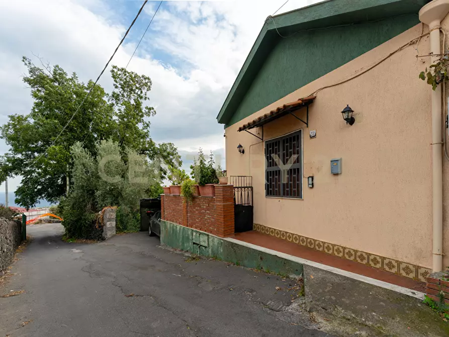 casa indipendente in vendita a San Gregorio di Catania