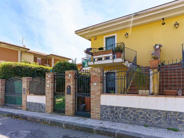 casa indipendente in vendita a San Gregorio di Catania