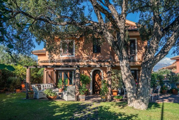 casa indipendente in vendita a San Gregorio di Catania