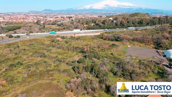 terreno edificabile in vendita a San Gregorio di Catania