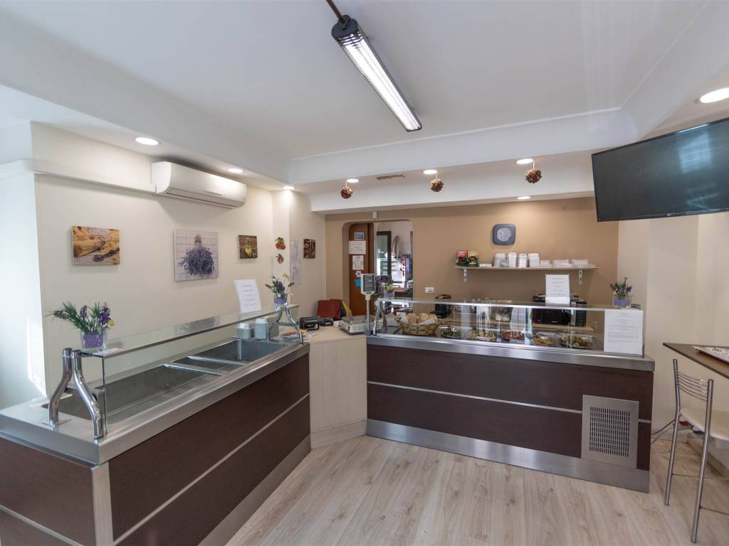 negozio in vendita a San Gregorio di Catania