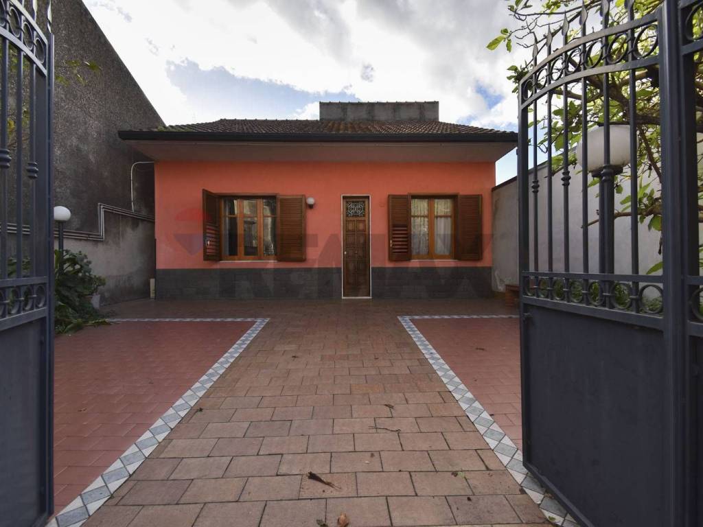 casa indipendente in vendita a San Gregorio di Catania