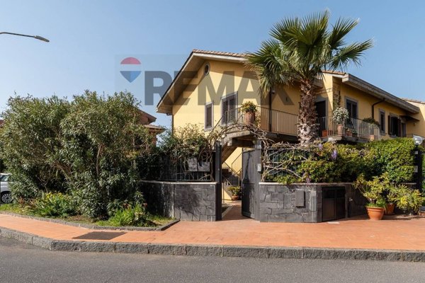 casa indipendente in vendita a San Gregorio di Catania