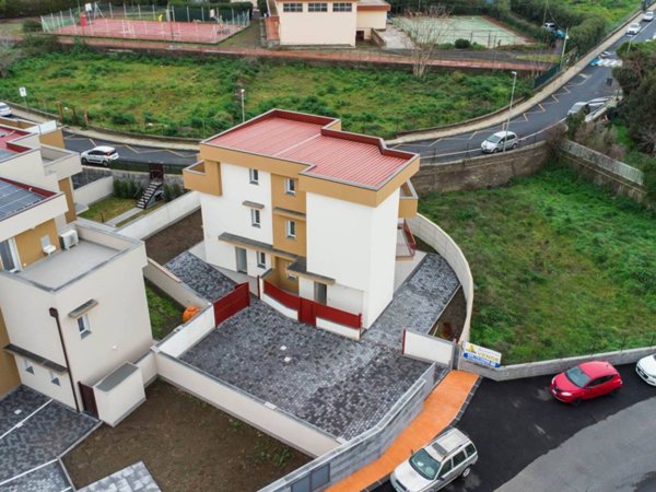 casa indipendente in vendita a San Gregorio di Catania