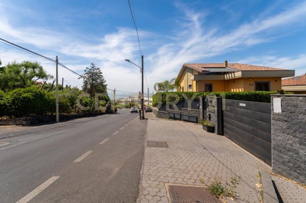 casa indipendente in vendita a San Gregorio di Catania