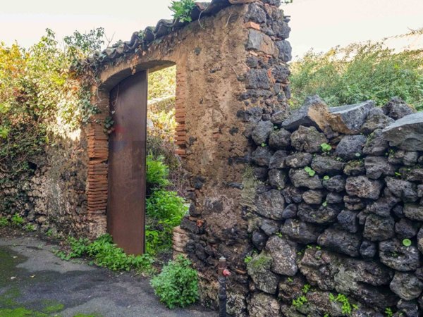 terreno edificabile in vendita a San Gregorio di Catania