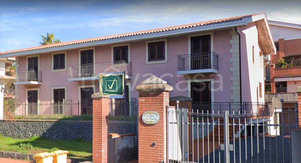 casa indipendente in vendita a San Gregorio di Catania