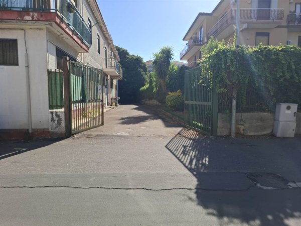 box auto in vendita a San Gregorio di Catania
