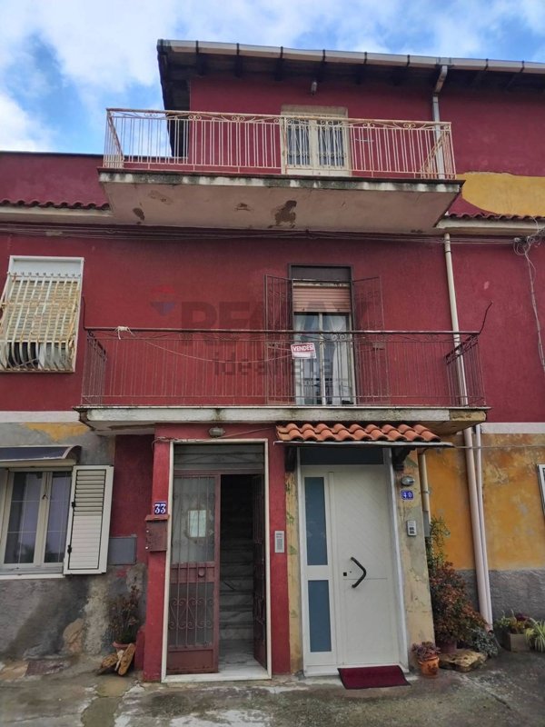 casa indipendente in vendita a San Michele di Ganzaria