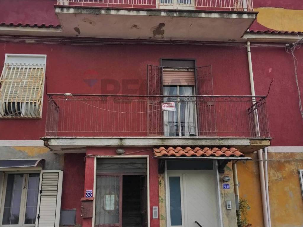 casa indipendente in vendita a San Michele di Ganzaria