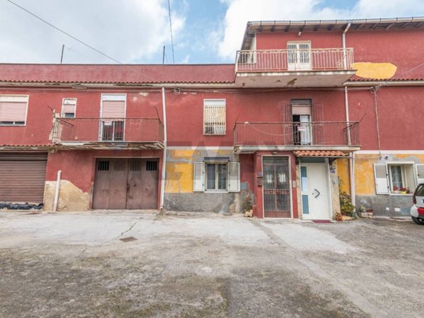 casa indipendente in vendita a San Michele di Ganzaria