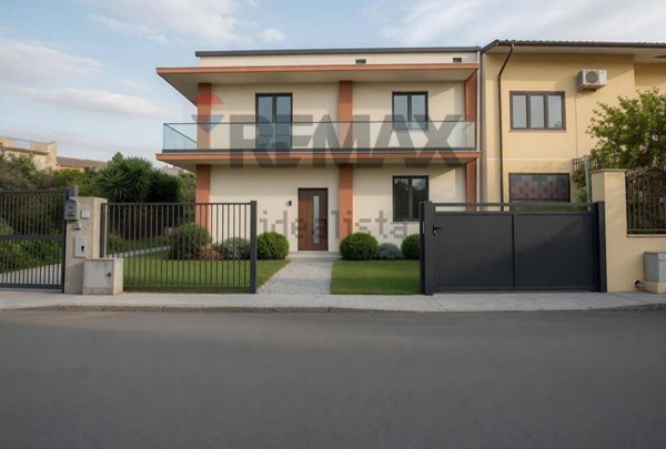 casa semindipendente in vendita a San Michele di Ganzaria